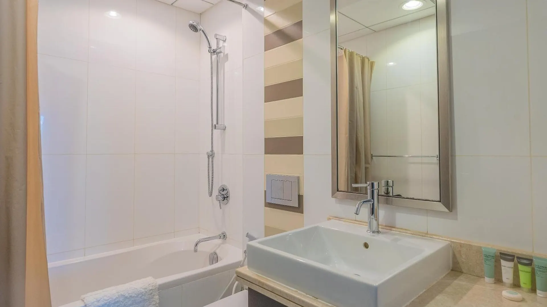 Apartment Bellavista - Grande - 2 Bedroom - Boulevard Central Dubai United Arab Emirates