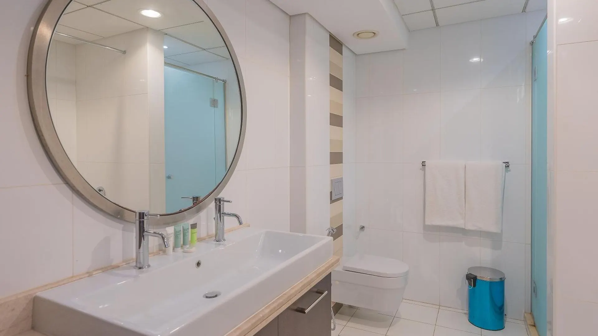 Bellavista - Grande - 2 Bedroom - Boulevard Central Dubai Apartment