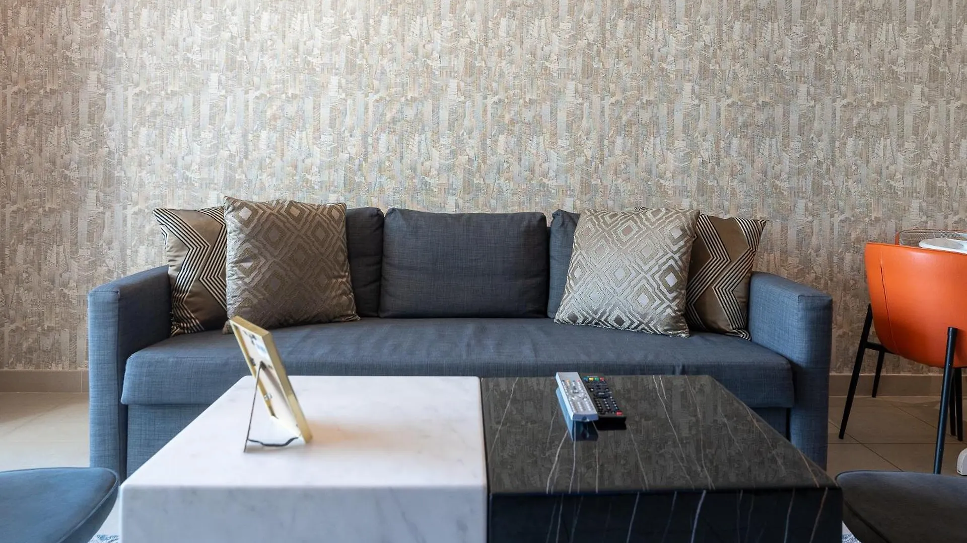 Bellavista - Grande - 2 Bedroom - Boulevard Central Dubai Apartment